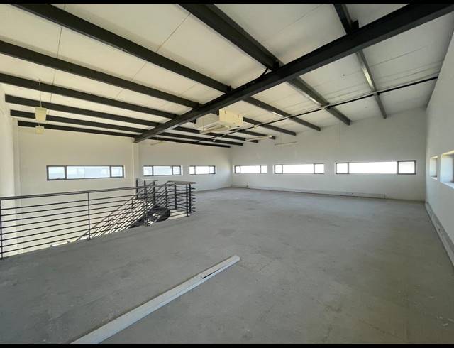 236M² RETAIL TO LET IN BRYANSTON